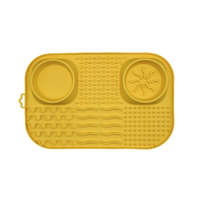 Żółty